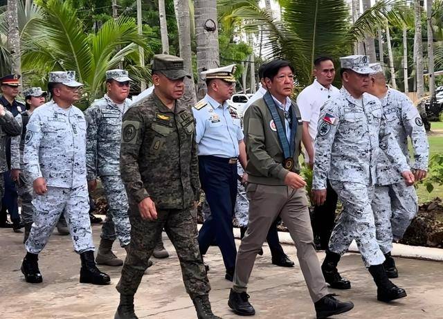 断粮100天,菲方派出大军舰!中方划下禁区,美模拟解放军登陆