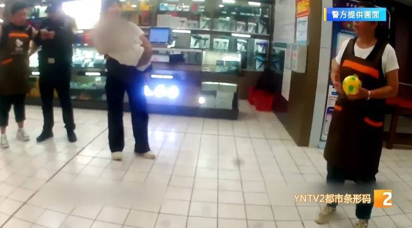 不是段子!爸爸带娃玩自己睡着了!一觉醒来,孩子呢?