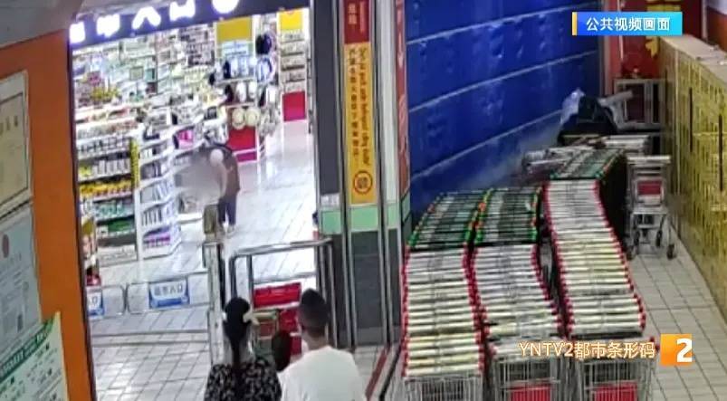 不是段子!爸爸带娃玩自己睡着了!一觉醒来,孩子呢?