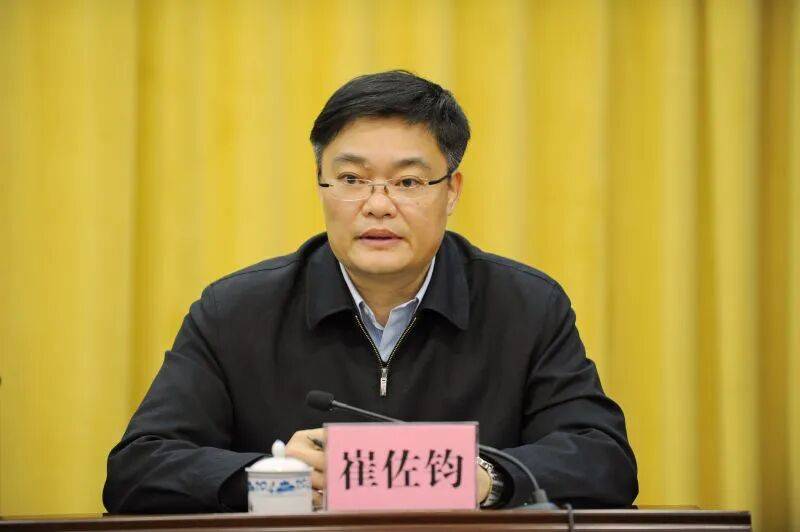 广西官宣：正厅级崔佐钧，任上被查