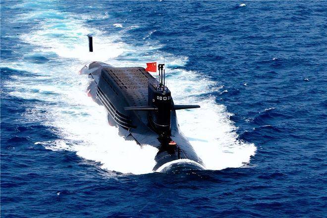 中俄核潜艇同步下潜，首次在西太完成联合行动