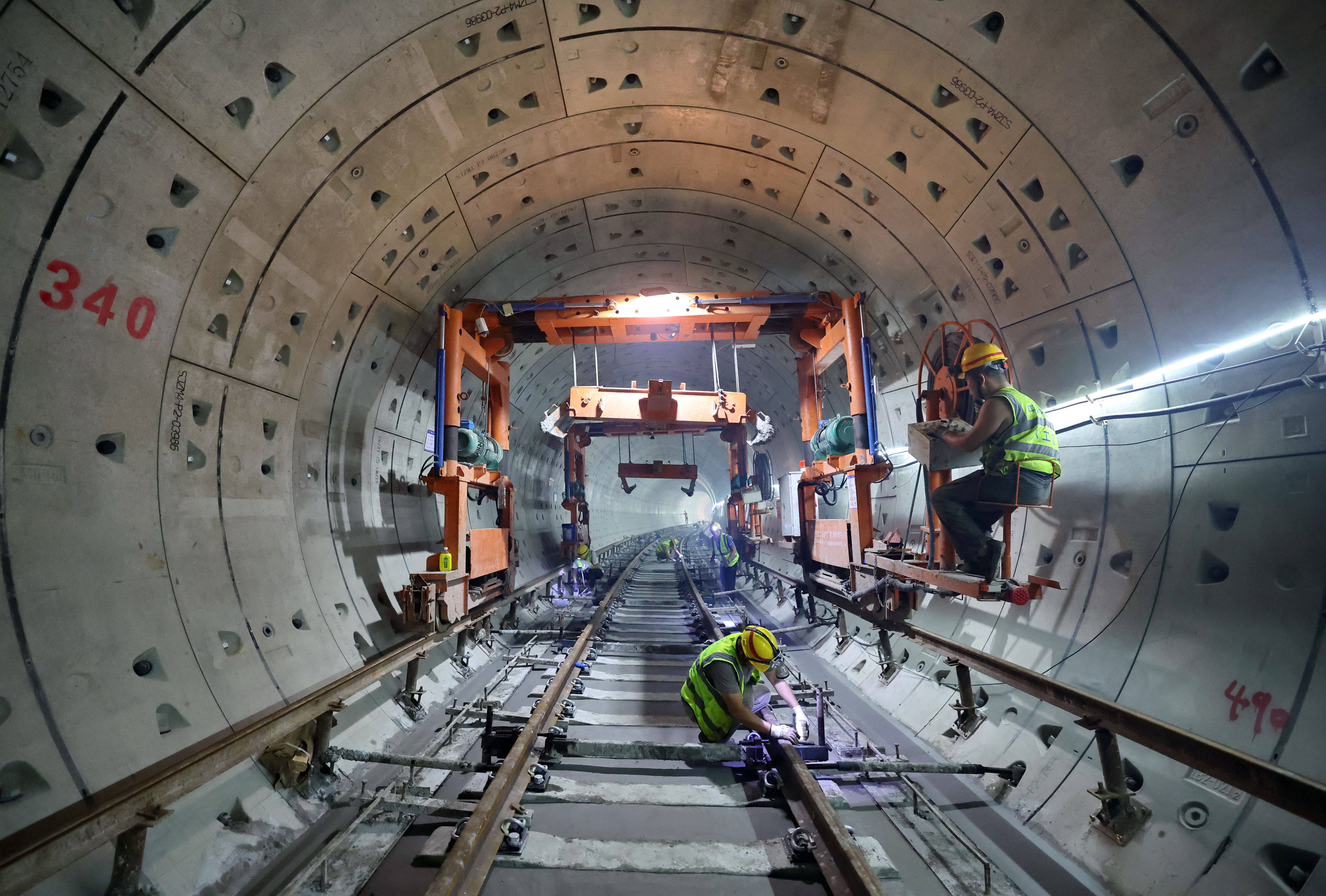河北石家庄:地铁建设跑出“加速度” 市民出行递增“幸福感”