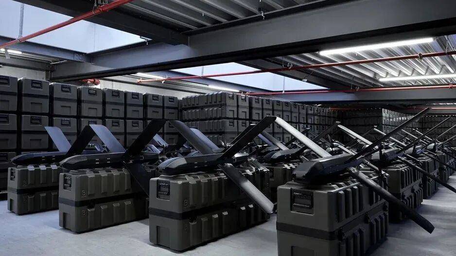 三个90后,被光刻机霸主盯上了