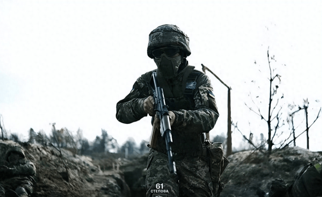 俄19个集团军投入战场,乌军计划重返库尔斯克,特普会将再次举行