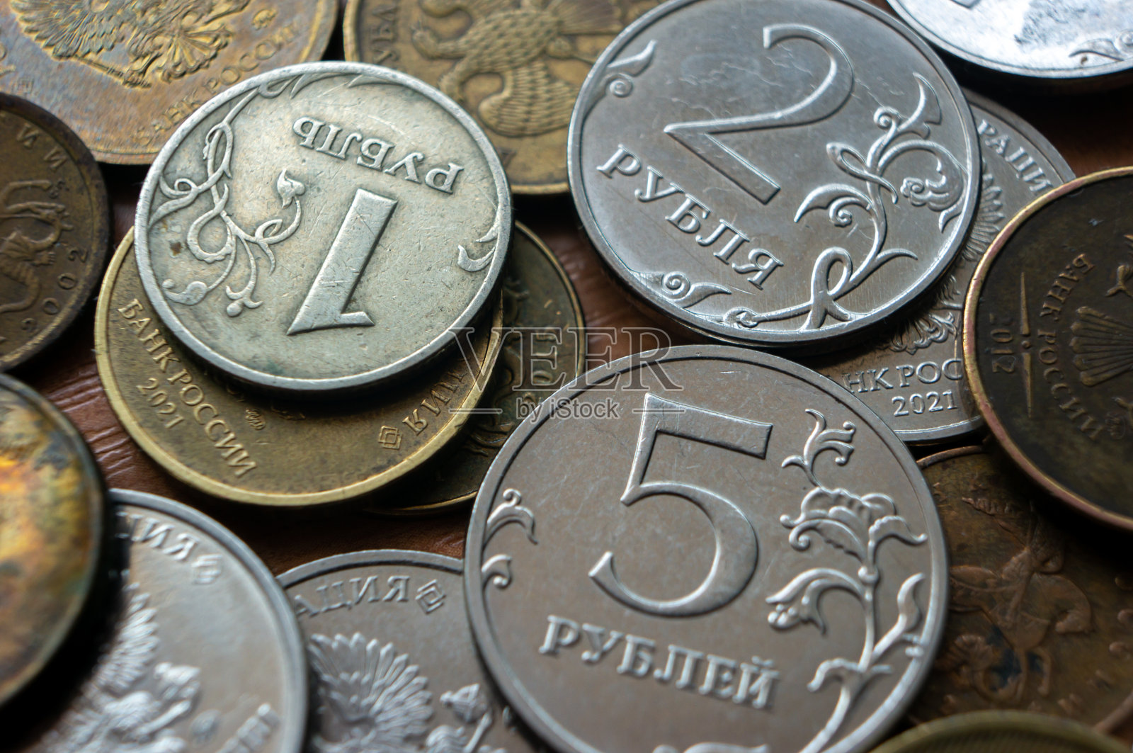 俄罗斯货币(俄罗斯货币贬值了多少)